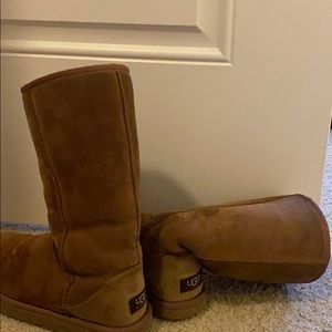 USED UGG BOOTS
